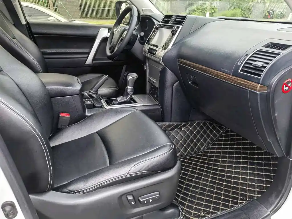 Toyota Prado — миниатюра 10