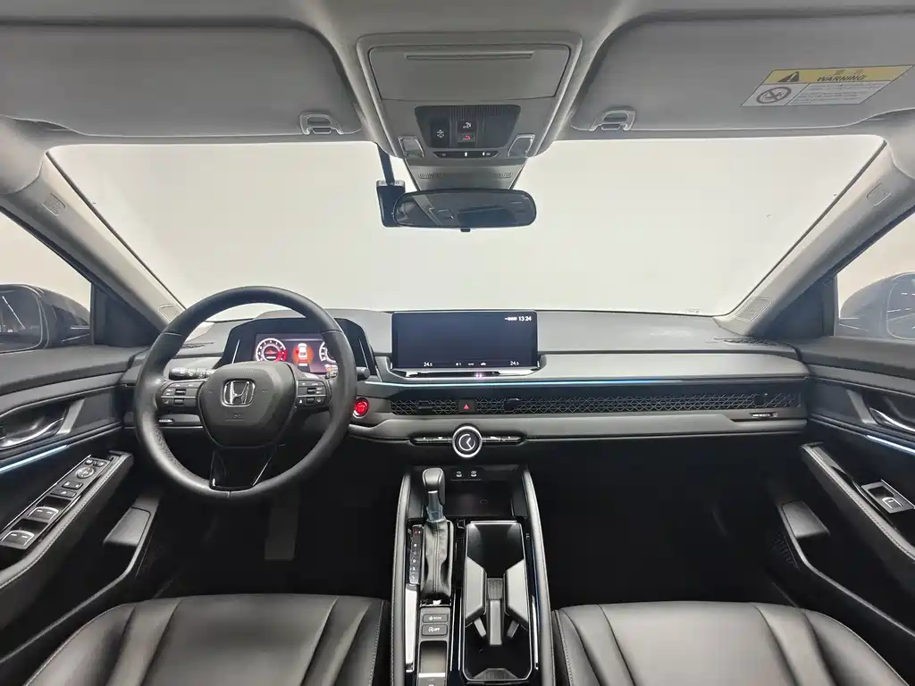 Honda Accord — миниатюра 8