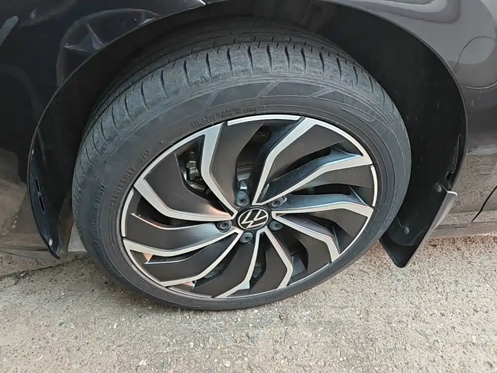 Volkswagen Golf — миниатюра 23
