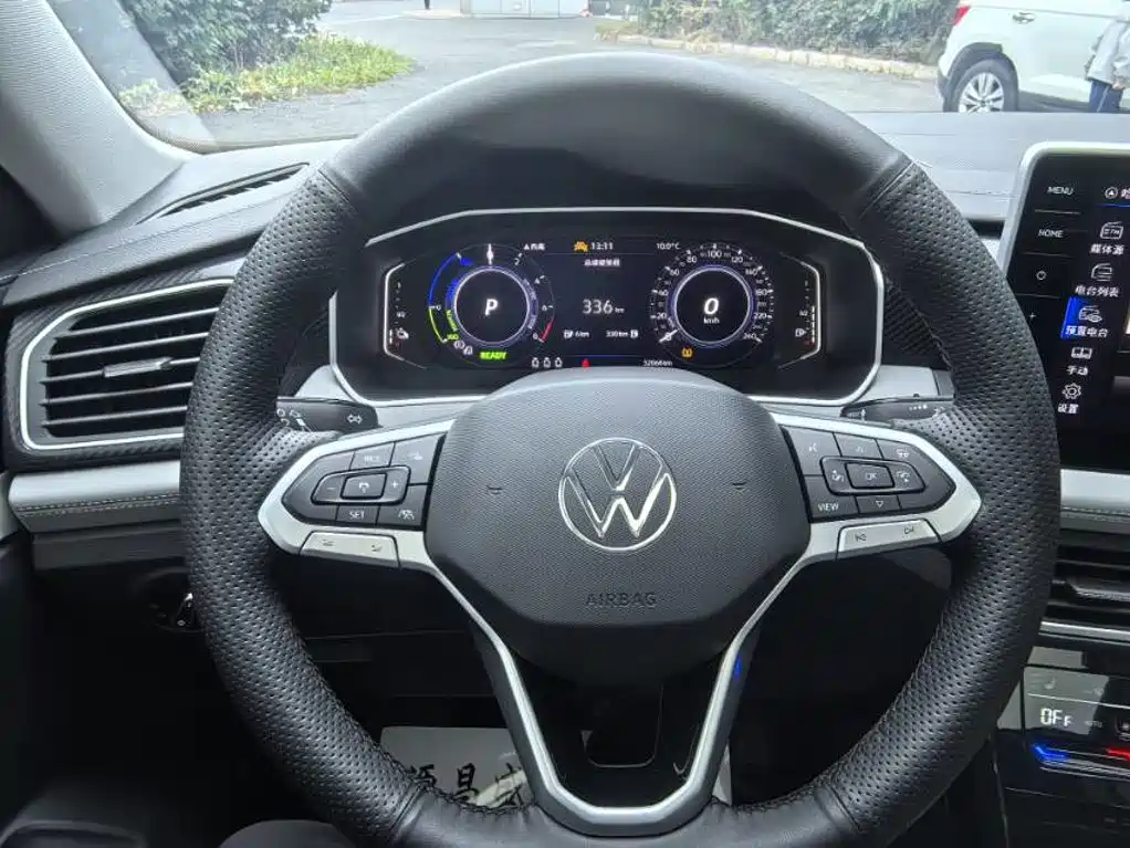 Volkswagen Tayron GTE — миниатюра 16