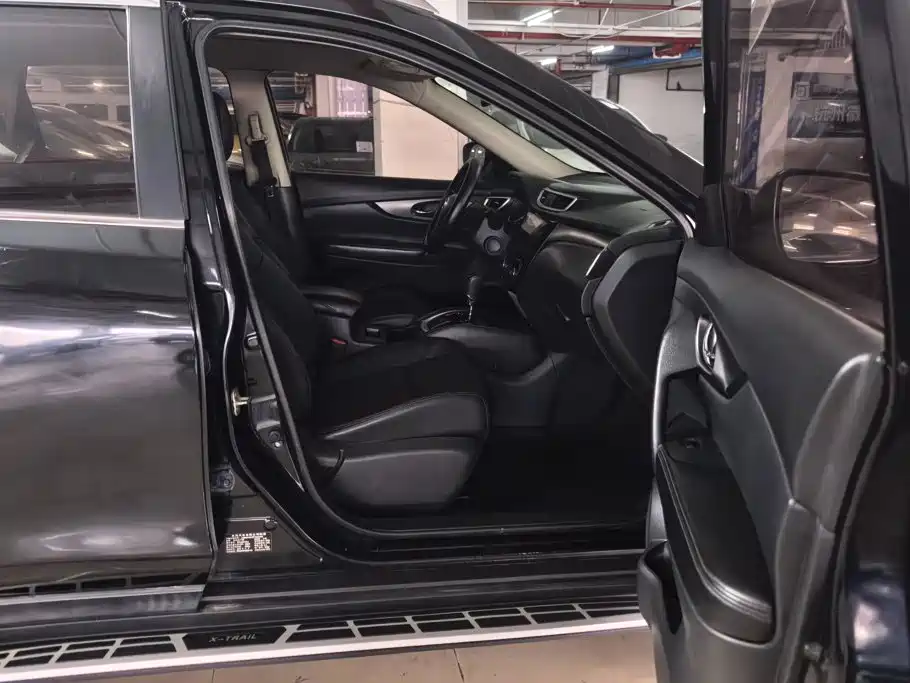 Nissan X-Trail — миниатюра 8