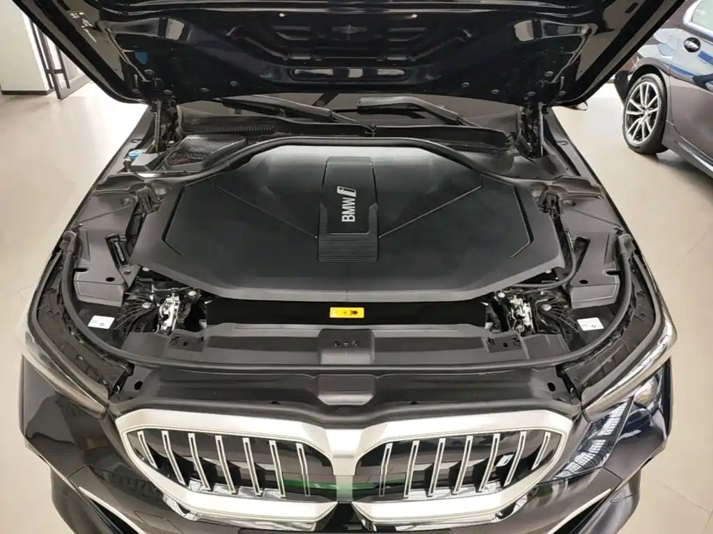 BMW i5 — миниатюра 20