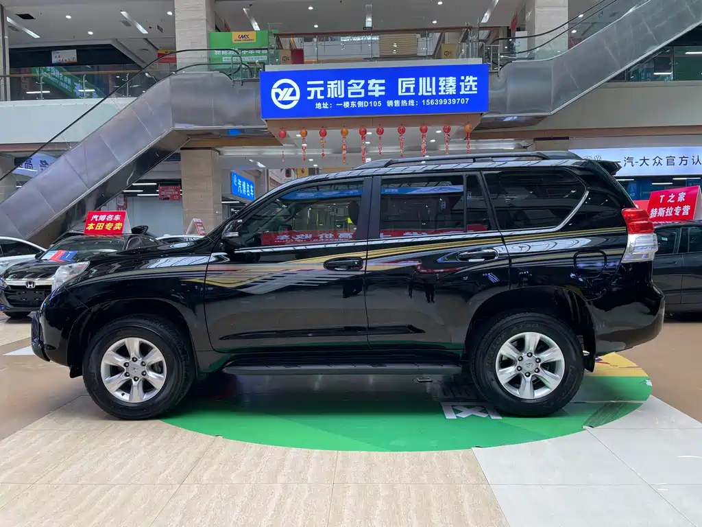 Toyota Land Cruiser Prado 2010 2.7L AT Luxury