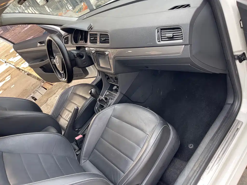 Volkswagen Lavida — миниатюра 12