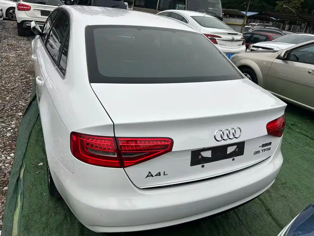 Audi A4L — миниатюра 6