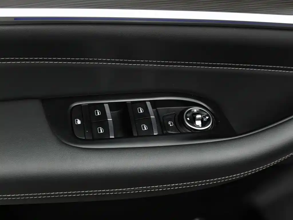 Chery Tiggo 8 — миниатюра 9