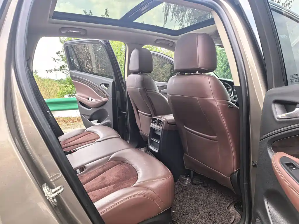 Buick Envision Plus — миниатюра 12