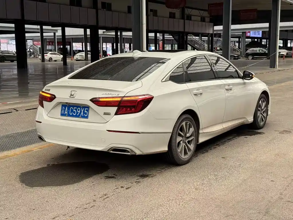 Honda Inspire — миниатюра 9
