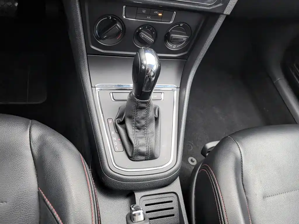 Volkswagen Bora — миниатюра 13