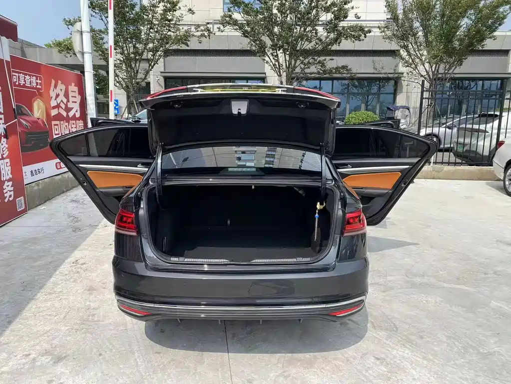 Volkswagen Bora — миниатюра 8