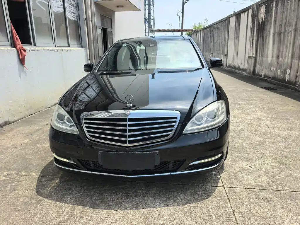 Mercedes-Benz S-Class — миниатюра 2