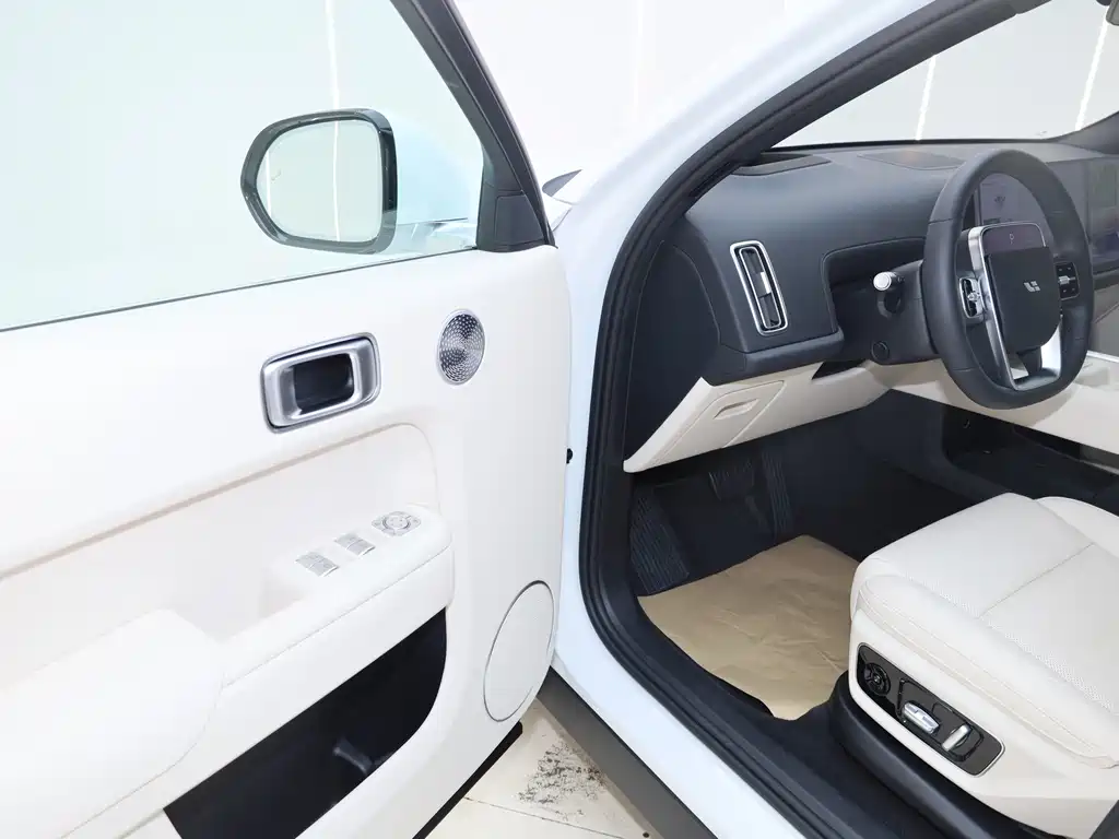 Li Auto Li L7 — миниатюра 19