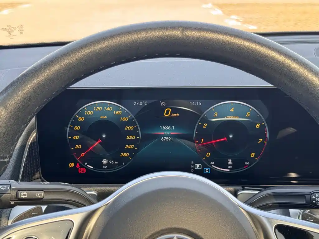 Mercedes-Benz GLB — миниатюра 26
