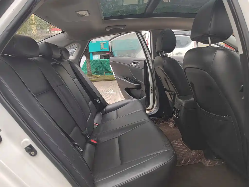 Hyundai Mistra — миниатюра 6
