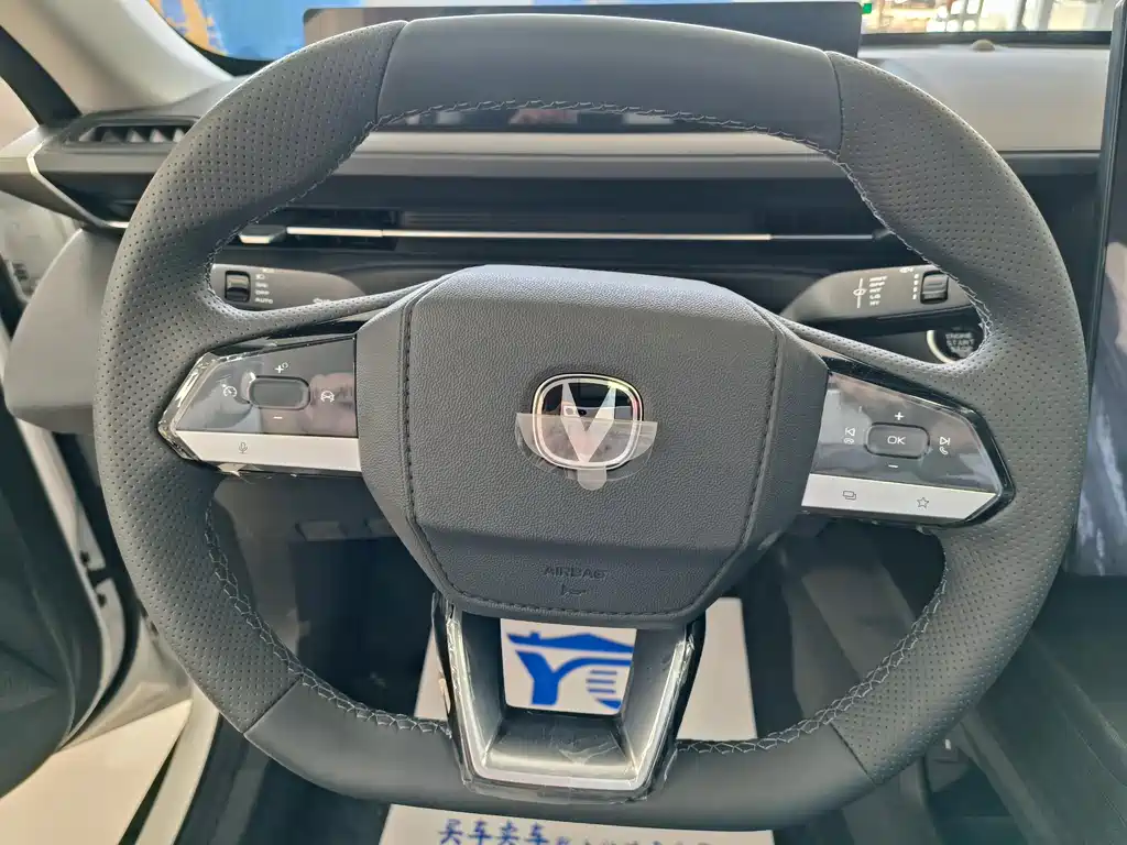 Changan Eado — миниатюра 13