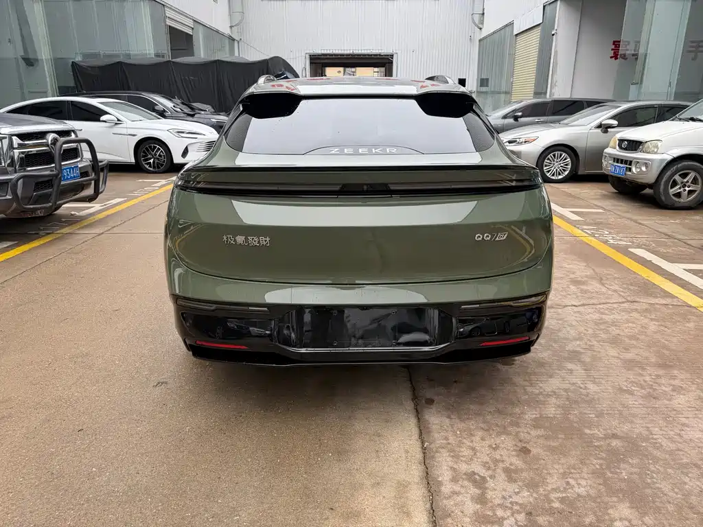 Zeekr 007GT — миниатюра 6