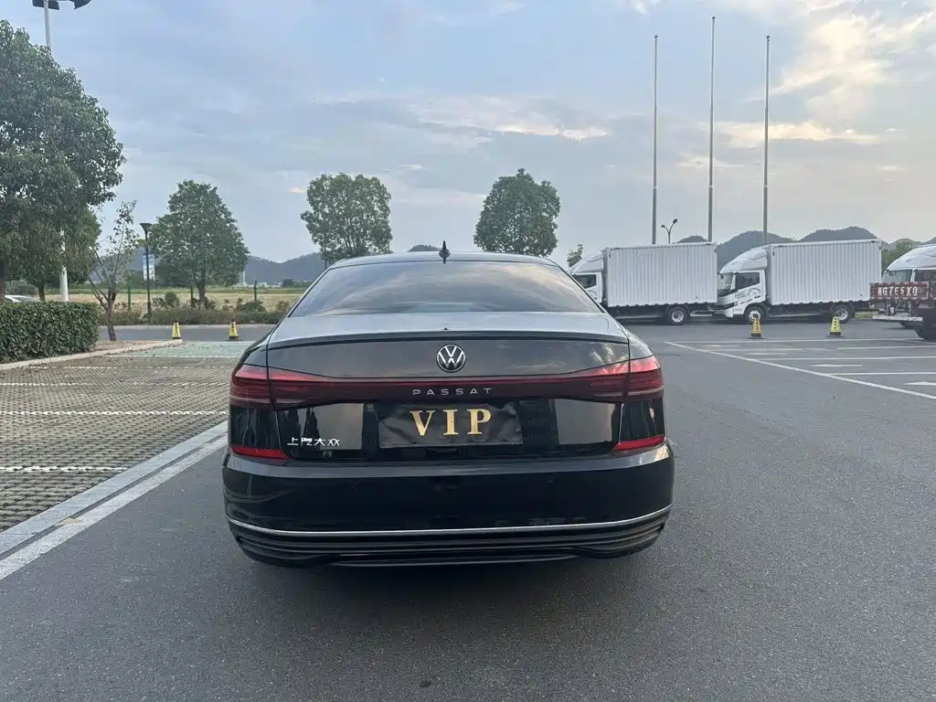 Volkswagen Passat — миниатюра 7
