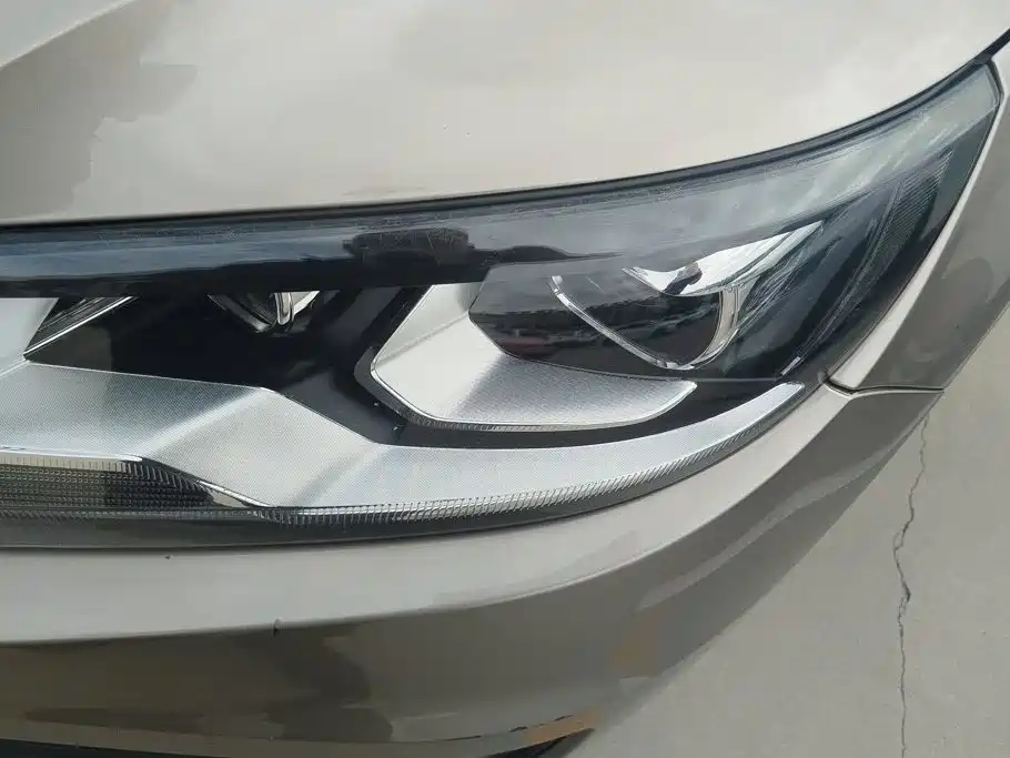 Volkswagen Tiguan — миниатюра 5