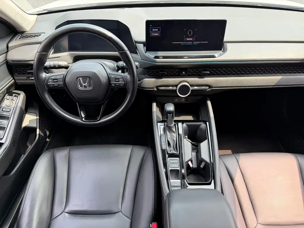 Honda Accord — миниатюра 13