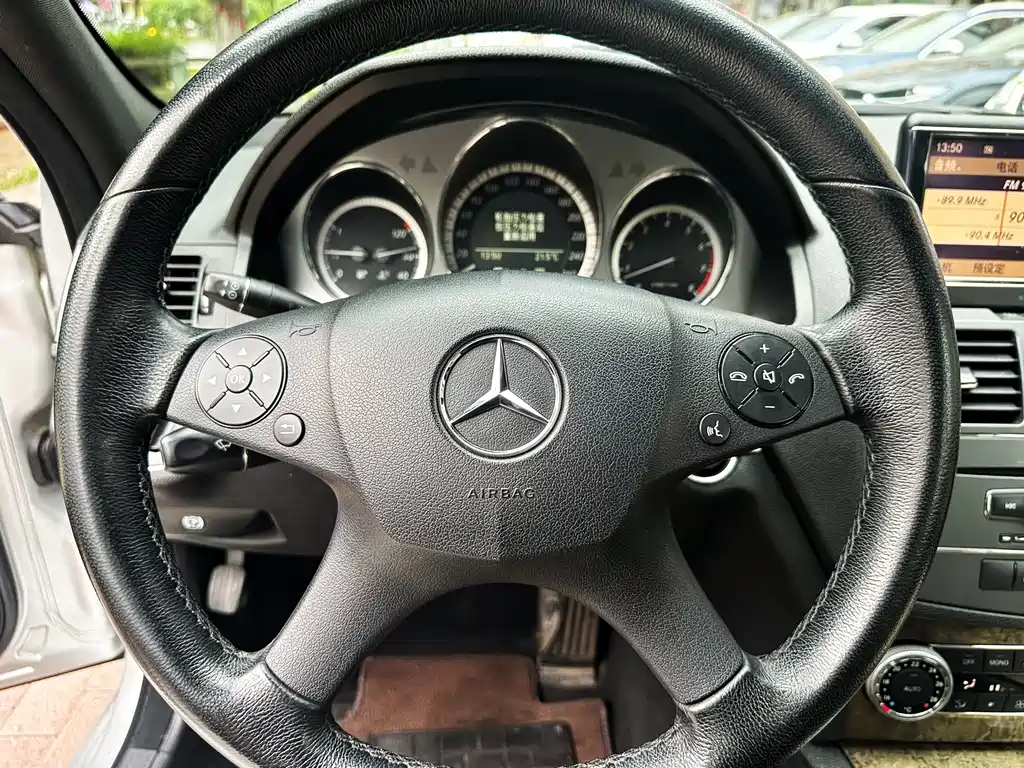 Mercedes-Benz C-Class C 2010 C 300 Fashion