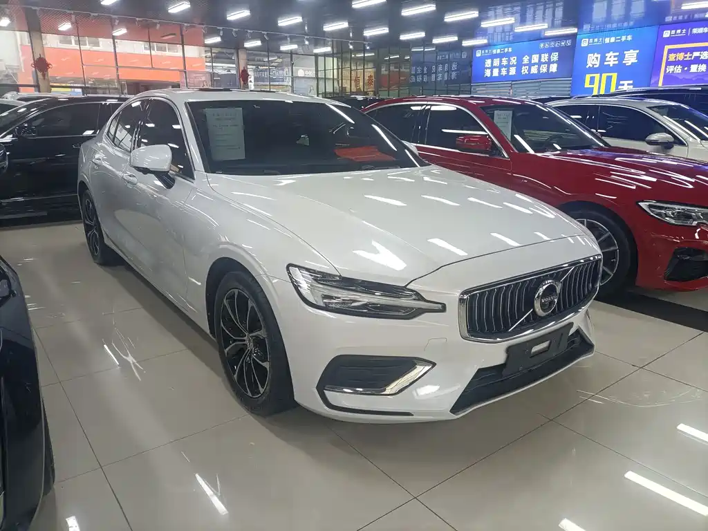 VOLVO  S60
