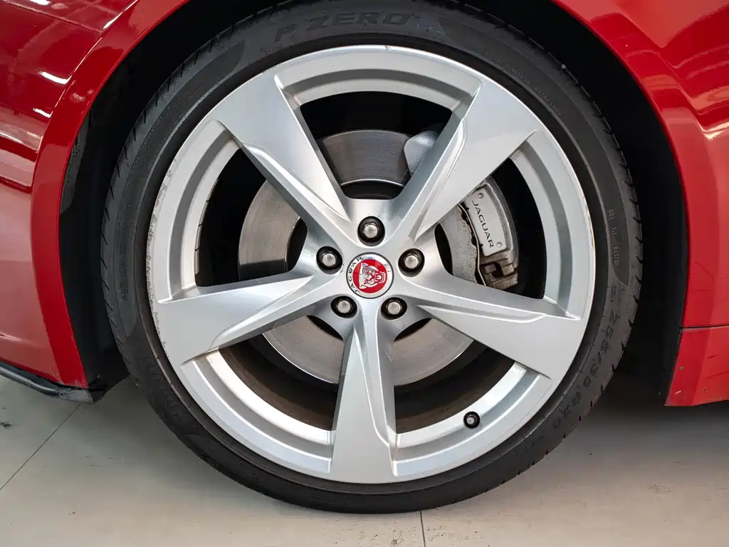 Jaguar F-TYPE — миниатюра 13