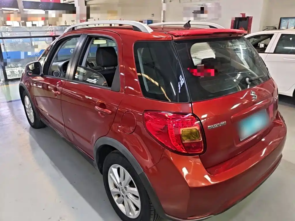 Suzuki SX4 — миниатюра 5