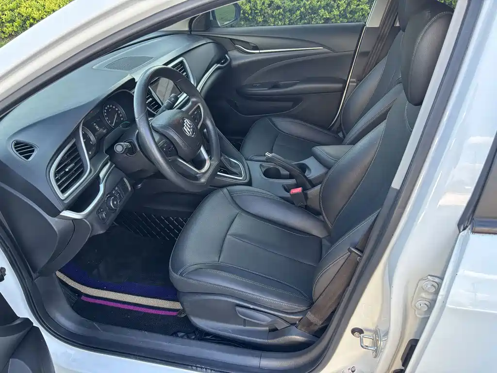 Buick Excelle — миниатюра 9