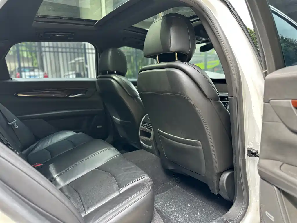 Cadillac CT6 — миниатюра 13