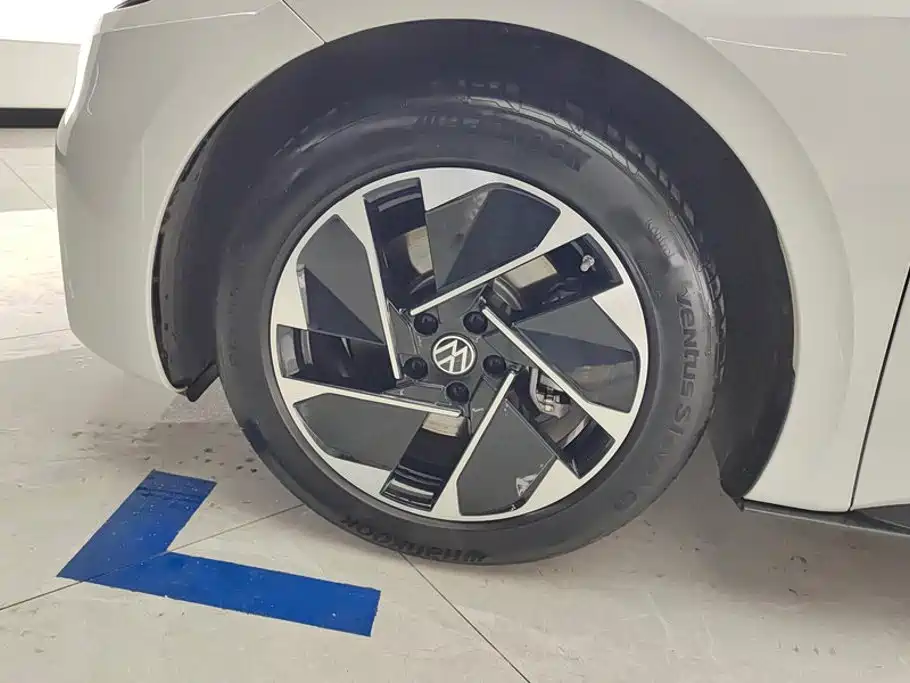 Volkswagen ID.3 — миниатюра 6