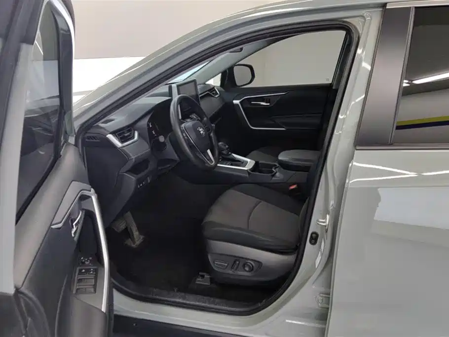 Toyota RAV4 2020 2.0L CVT