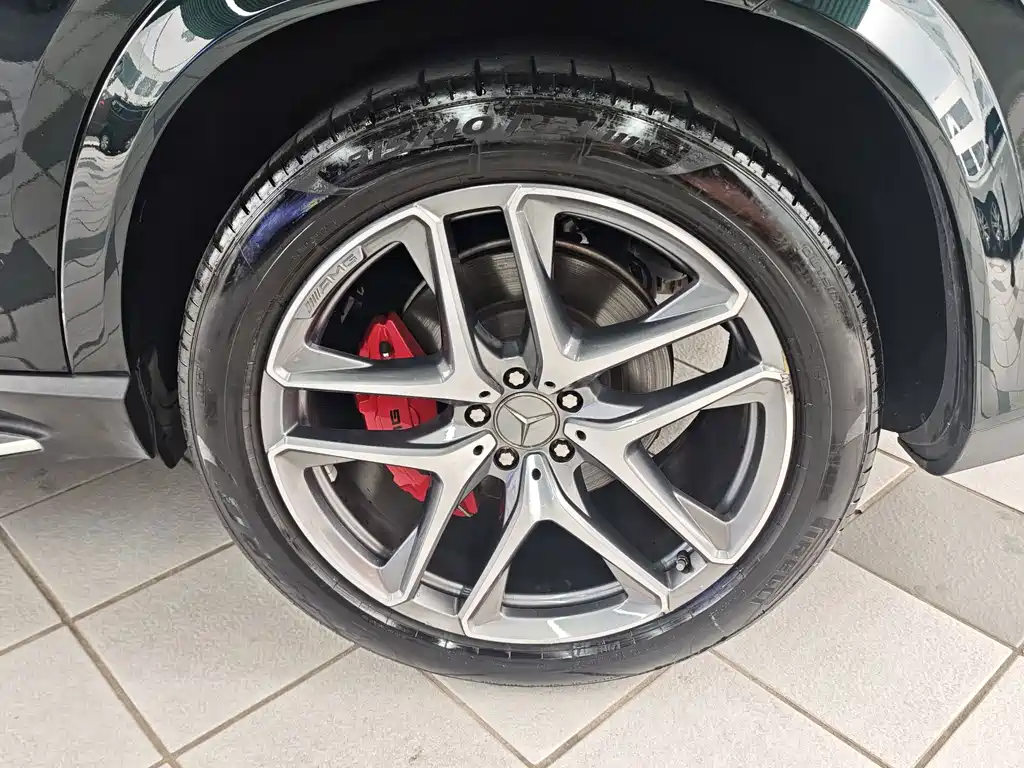 Mercedes-Benz GLE AMG — миниатюра 10