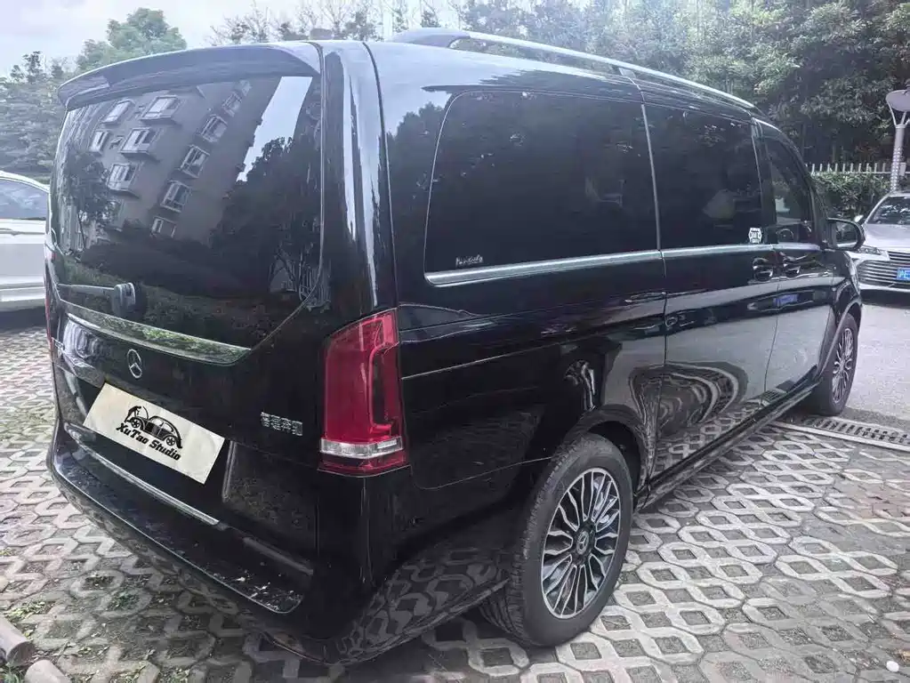 Mercedes-Benz V-Class — миниатюра 7