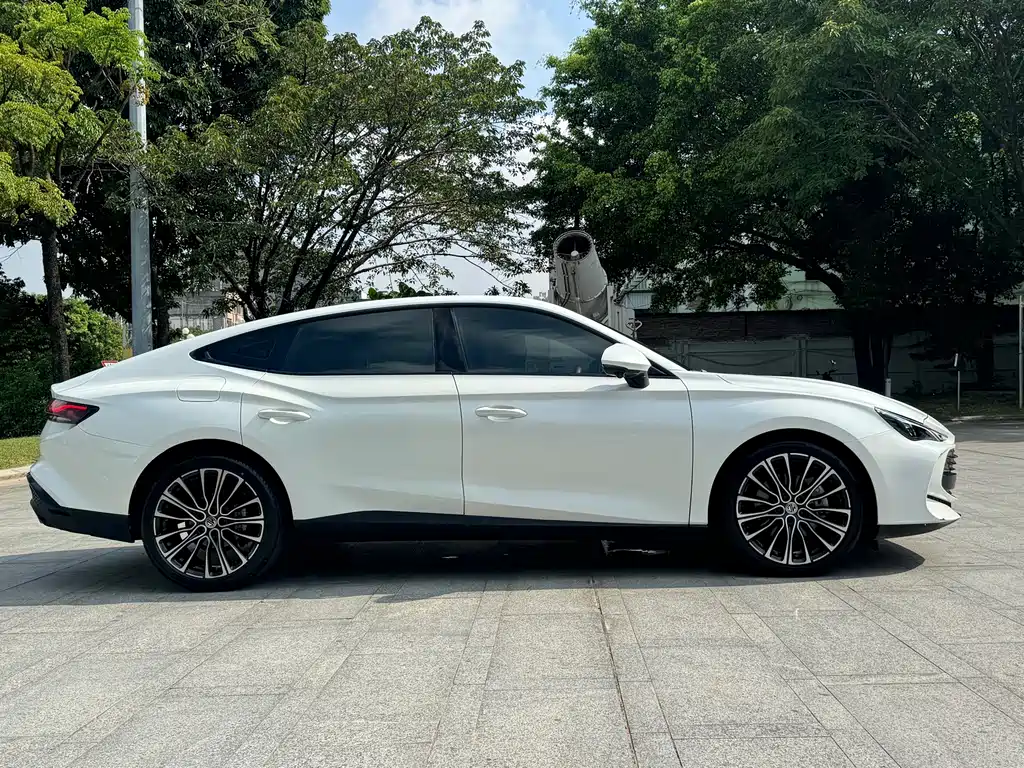 MG MG7 — миниатюра 24