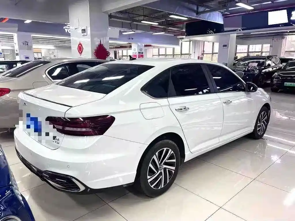 Volkswagen Lavida — миниатюра 5