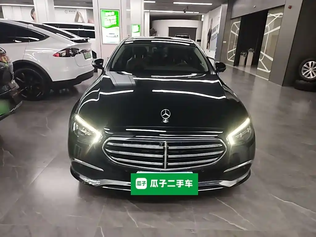 Mercedes-Benz E-Class — миниатюра 3