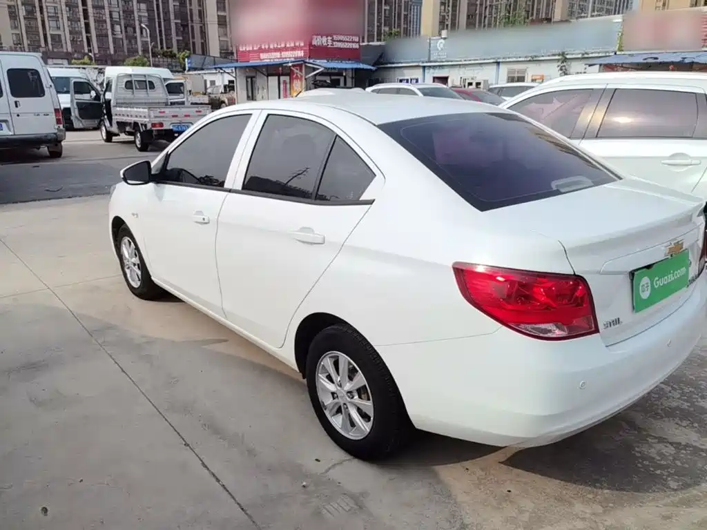 Chevrolet Sail 2015 3 1.3L AMT