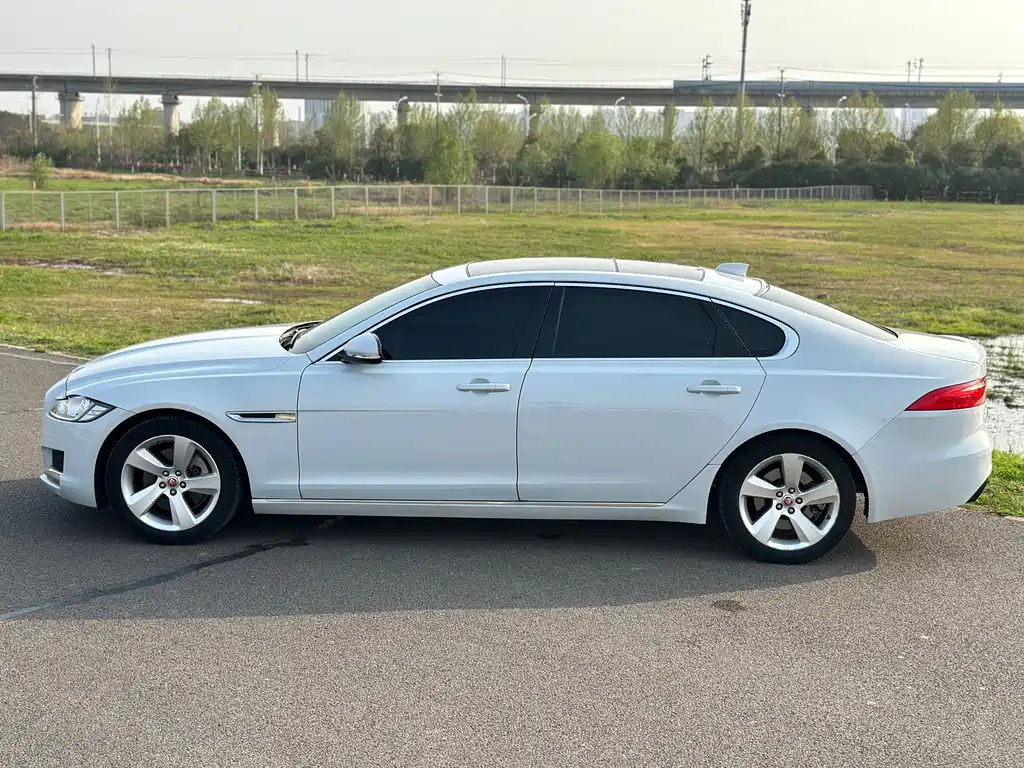 Jaguar XFL XFL 2.0T 200PS Elite Edition, фото 3