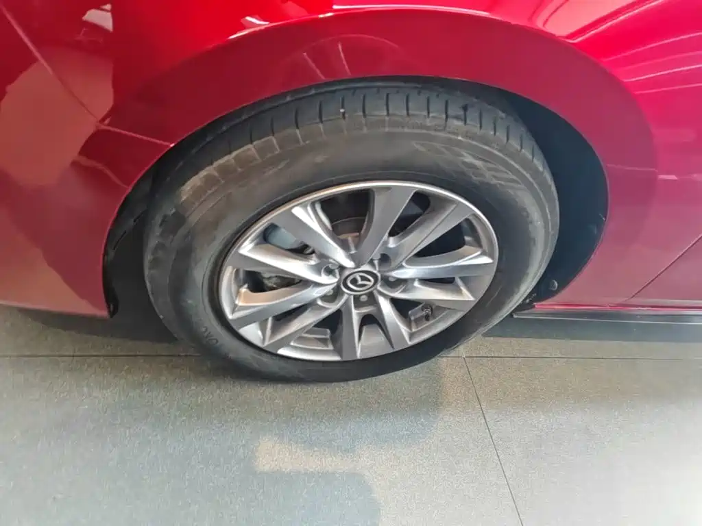 Mazda 3 Axela — миниатюра 23