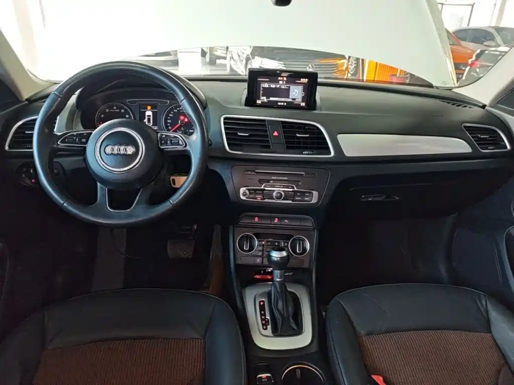Audi Q3 — миниатюра 10
