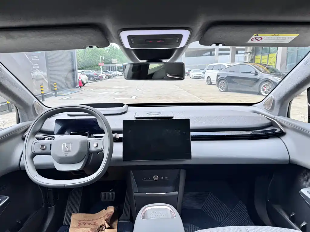 Zeekr X 2025 мест