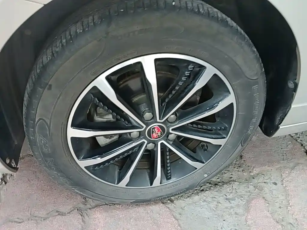 Roewe i5 — миниатюра 23