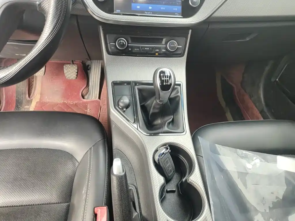 Geely Emgrand GS — миниатюра 14
