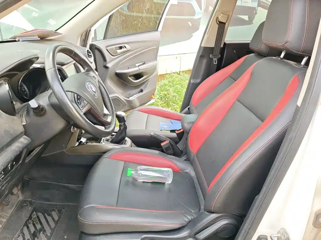 Changan CS15 — миниатюра 11