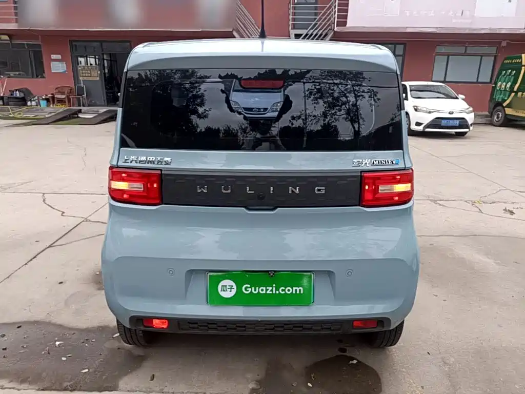 Wuling MINIEV — миниатюра 6
