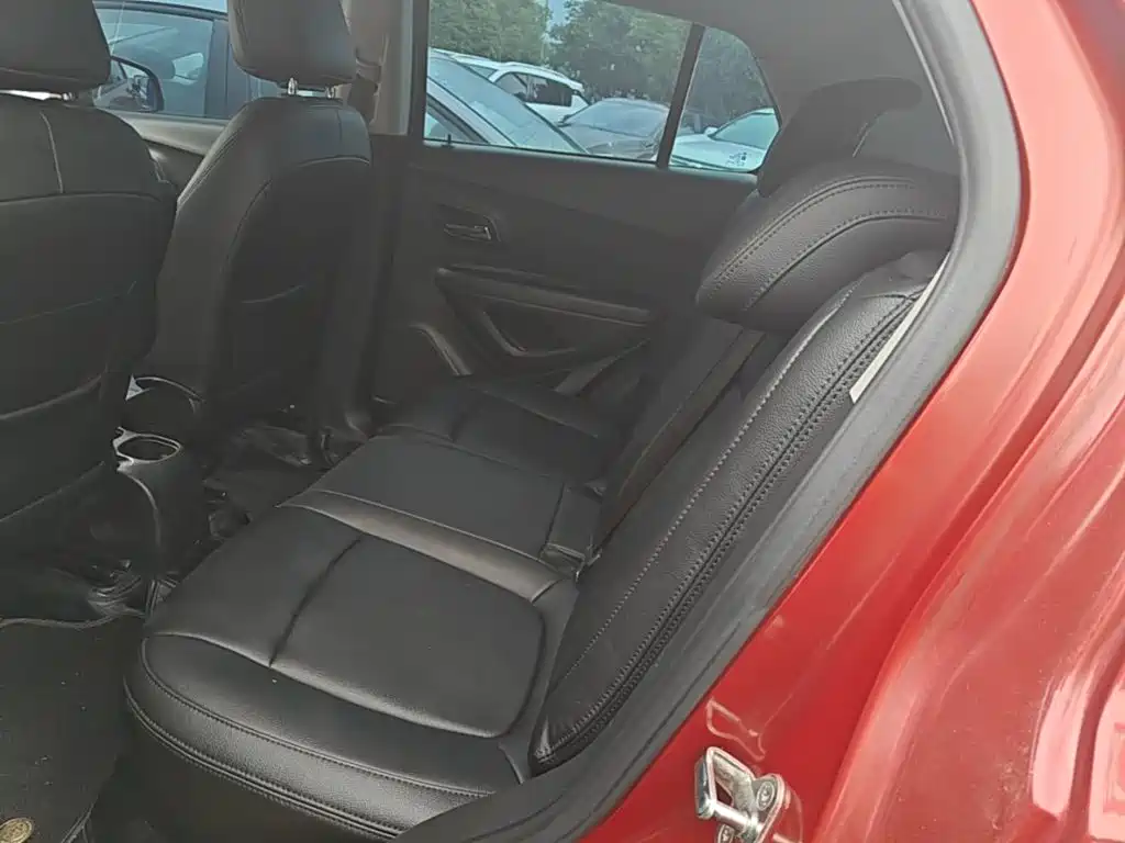 Chevrolet Trax — миниатюра 17