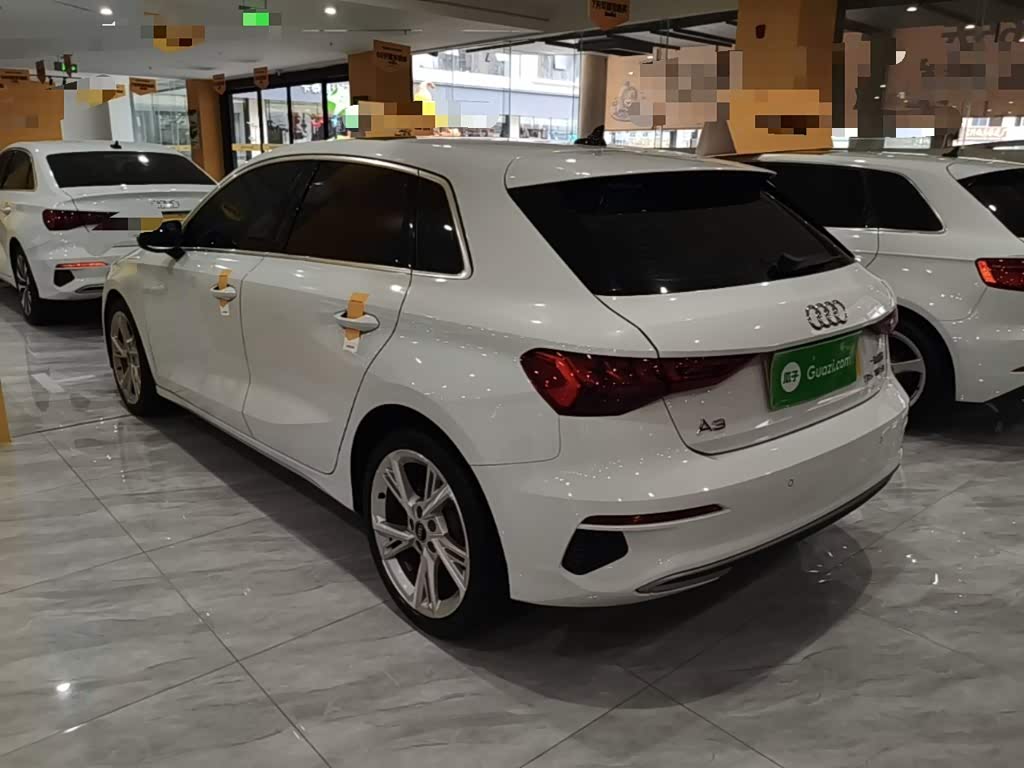 Audi A3 1.4 л 2023 г. Белый, пробег 42100 км