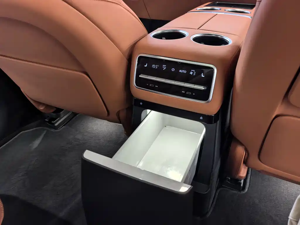 Li Auto Li L9 — миниатюра 12