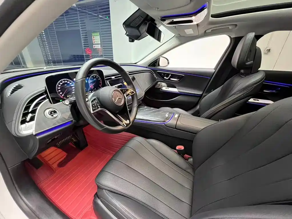 Mercedes-Benz E-Class (Import) — миниатюра 3