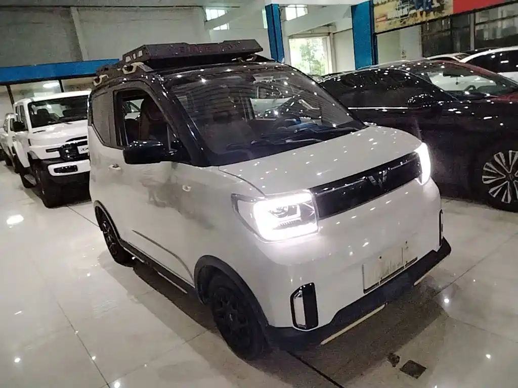 Wuling Hongguang Mini EV 2022 — фото 4
